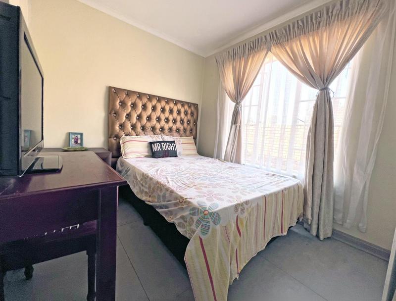 3 Bedroom Property for Sale in Wilgeheuwel Gauteng