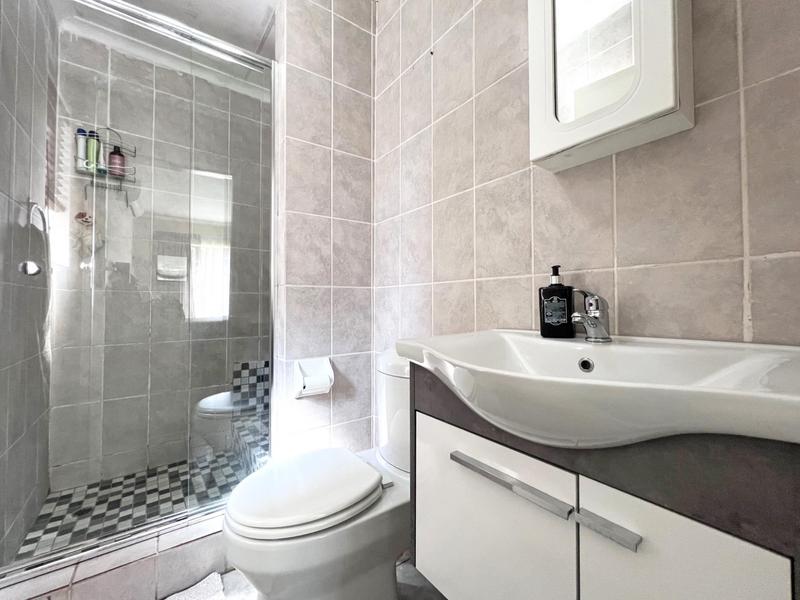 3 Bedroom Property for Sale in Wilgeheuwel Gauteng
