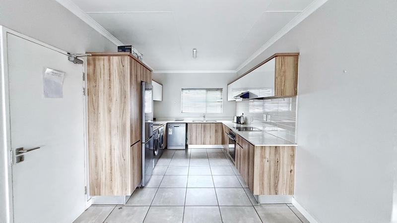To Let 2 Bedroom Property for Rent in Blyde Riverwalk Estate Gauteng
