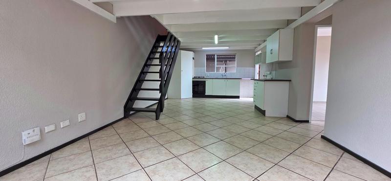 To Let 2 Bedroom Property for Rent in Weltevreden Park Gauteng
