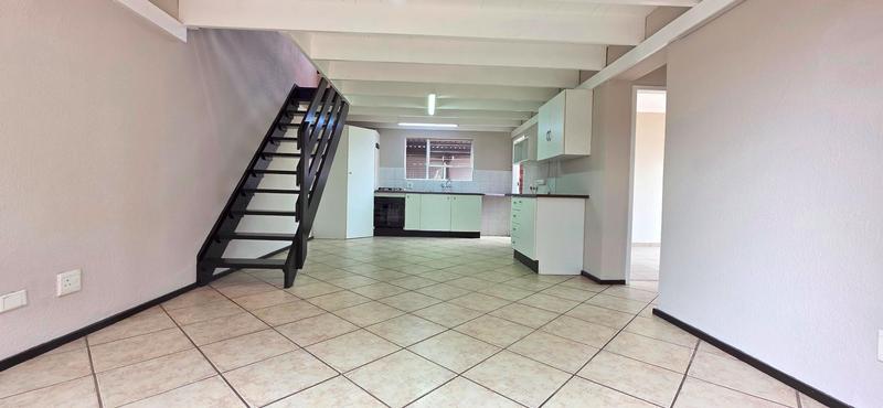 To Let 2 Bedroom Property for Rent in Weltevreden Park Gauteng