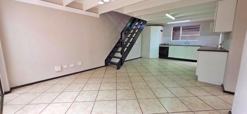 To Let 2 Bedroom Property for Rent in Weltevreden Park Gauteng