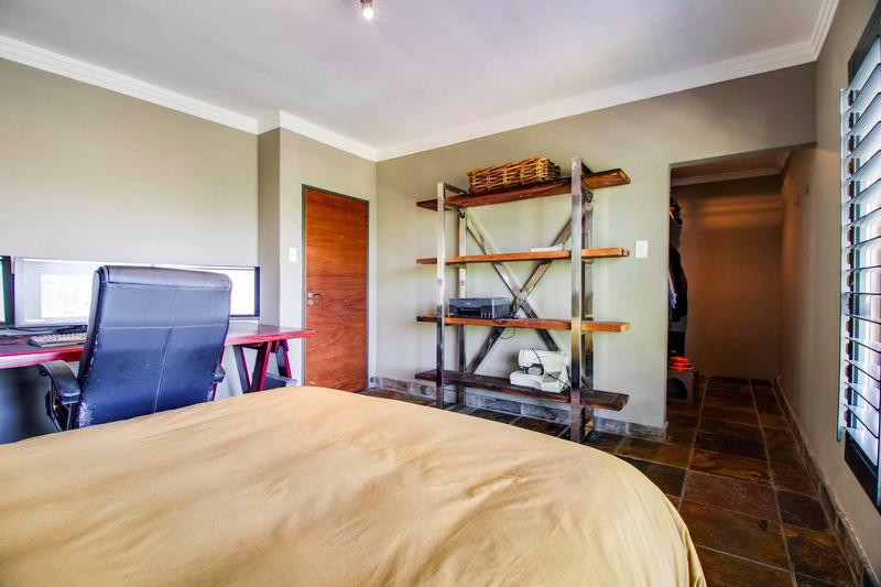 5 Bedroom Property for Sale in Ruimsig Gauteng