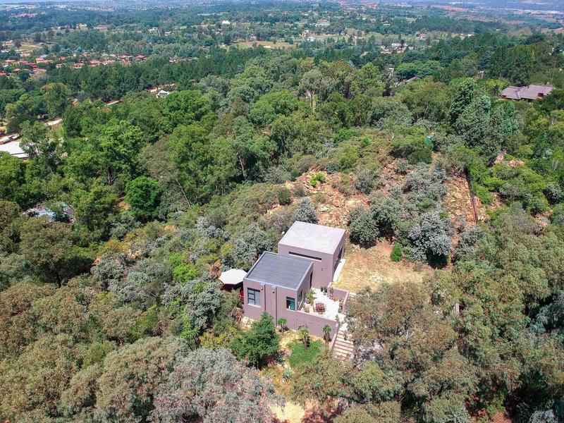 5 Bedroom Property for Sale in Ruimsig Gauteng