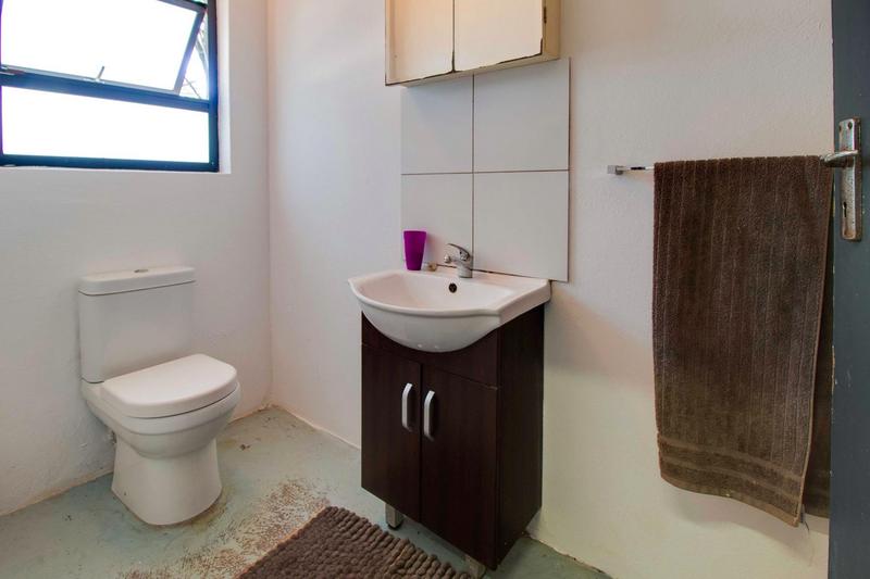 5 Bedroom Property for Sale in Zonnehoewe A H Gauteng