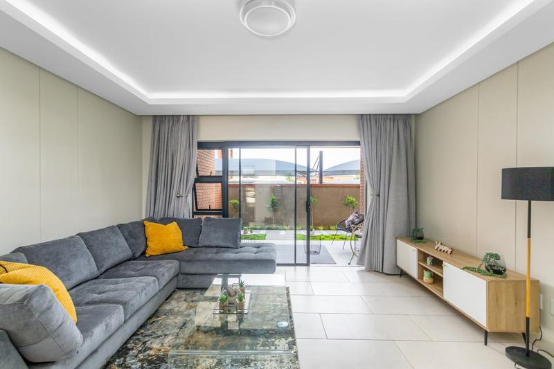 To Let 3 Bedroom Property for Rent in Bedford Gardens Gauteng