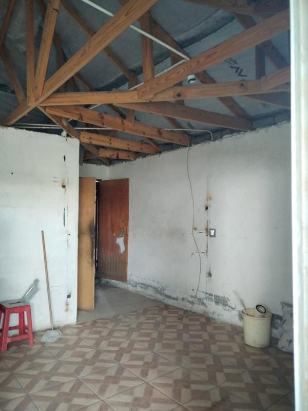 To Let 2 Bedroom Property for Rent in Fleurhof Gauteng