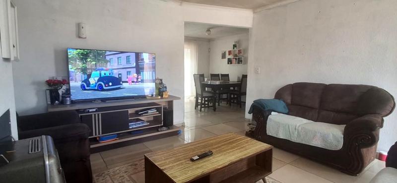 3 Bedroom Property for Sale in Spruit View Gauteng