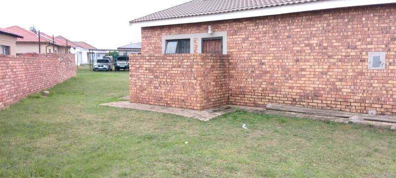 3 Bedroom Property for Sale in Strubenvale Gauteng