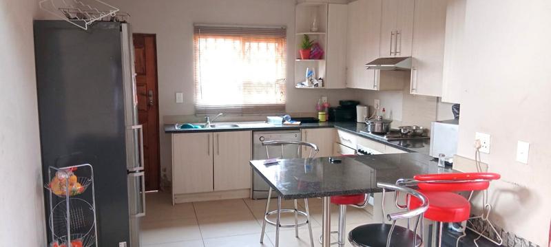 3 Bedroom Property for Sale in Strubenvale Gauteng