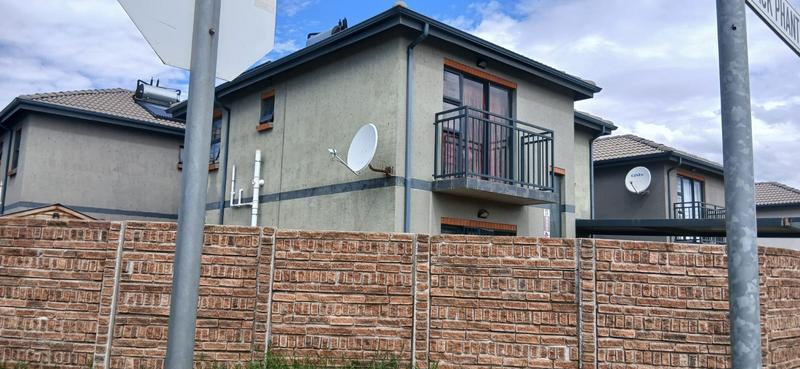 4 Bedroom Property for Sale in Albertsdal Gauteng