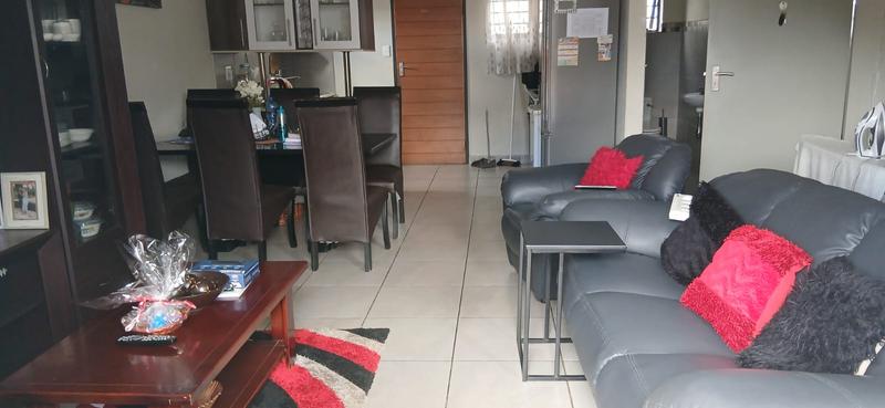 4 Bedroom Property for Sale in Albertsdal Gauteng