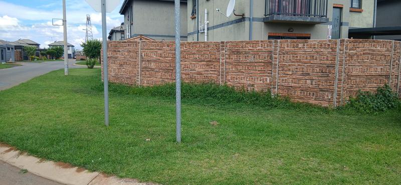 4 Bedroom Property for Sale in Albertsdal Gauteng