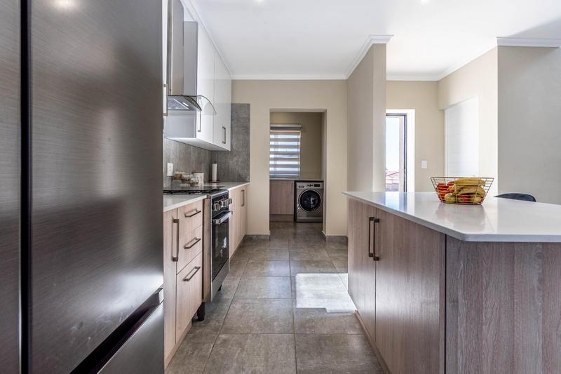 7 Bedroom Property for Sale in North Riding Gauteng