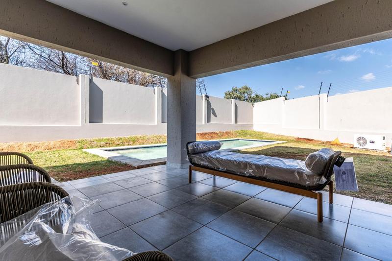 7 Bedroom Property for Sale in North Riding Gauteng