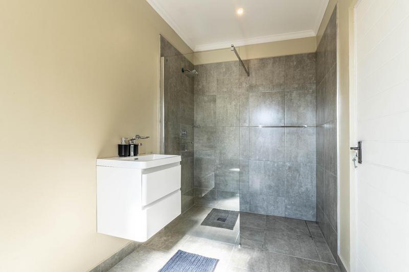 7 Bedroom Property for Sale in North Riding Gauteng