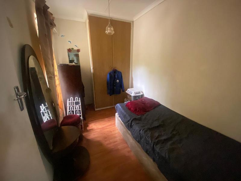 5 Bedroom Property for Sale in Crystal Park Gauteng