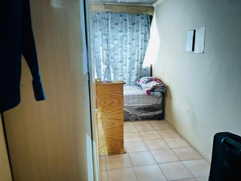 6 Bedroom Property for Sale in Brixton Gauteng