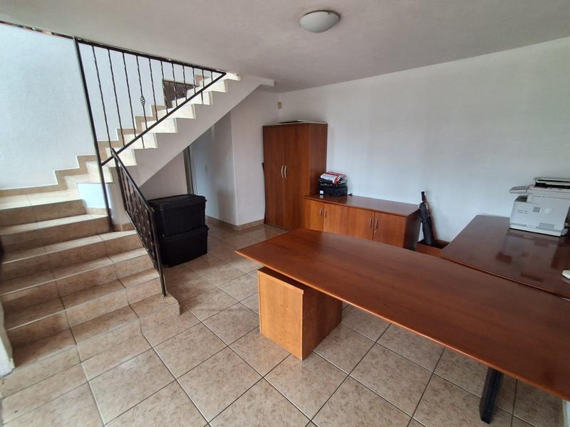 3 Bedroom Property for Sale in Glenvista Gauteng