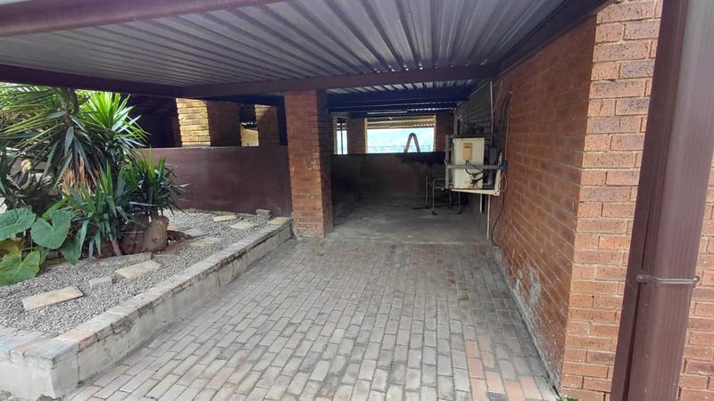 3 Bedroom Property for Sale in Glenvista Gauteng