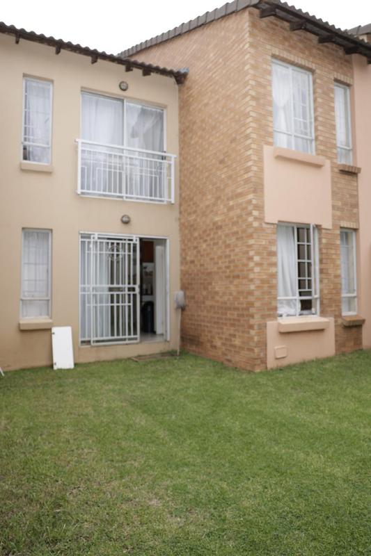 2 Bedroom Property for Sale in Erand Gardens Gauteng