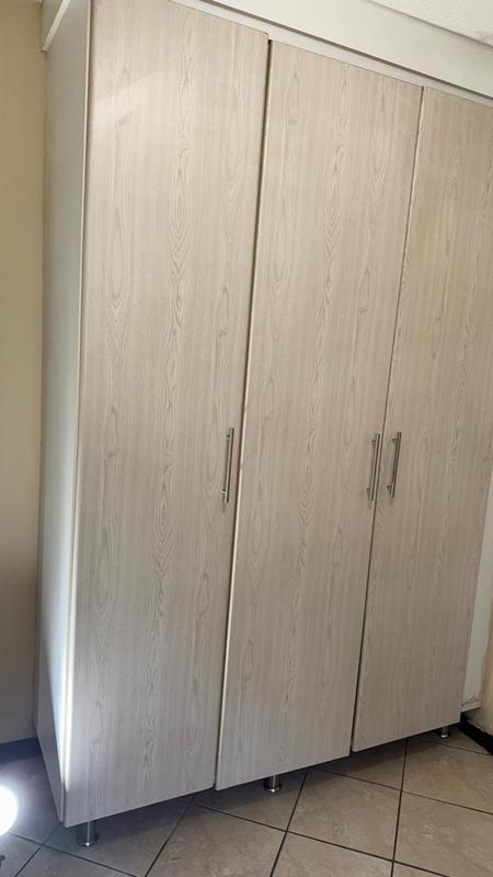 2 Bedroom Property for Sale in Erand Gardens Gauteng