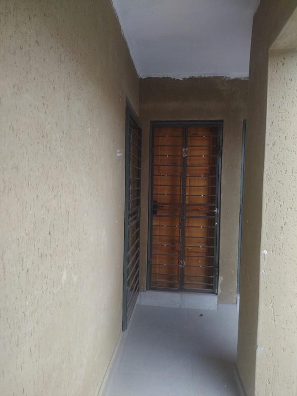 To Let 1 Bedroom Property for Rent in Emdeni Gauteng