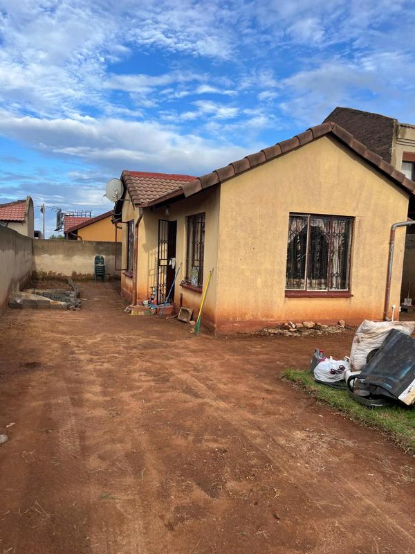 To Let 3 Bedroom Property for Rent in Protea Glen Gauteng