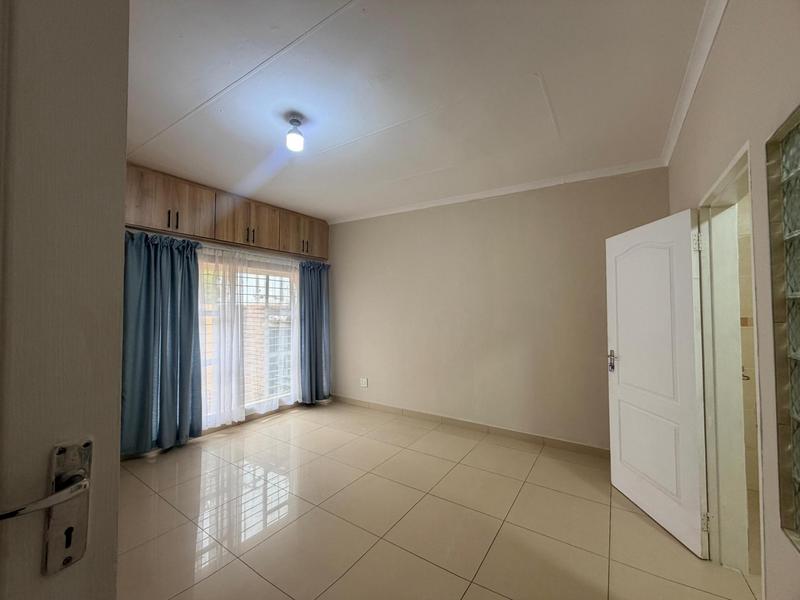 2 Bedroom Property for Sale in Laudium Gauteng