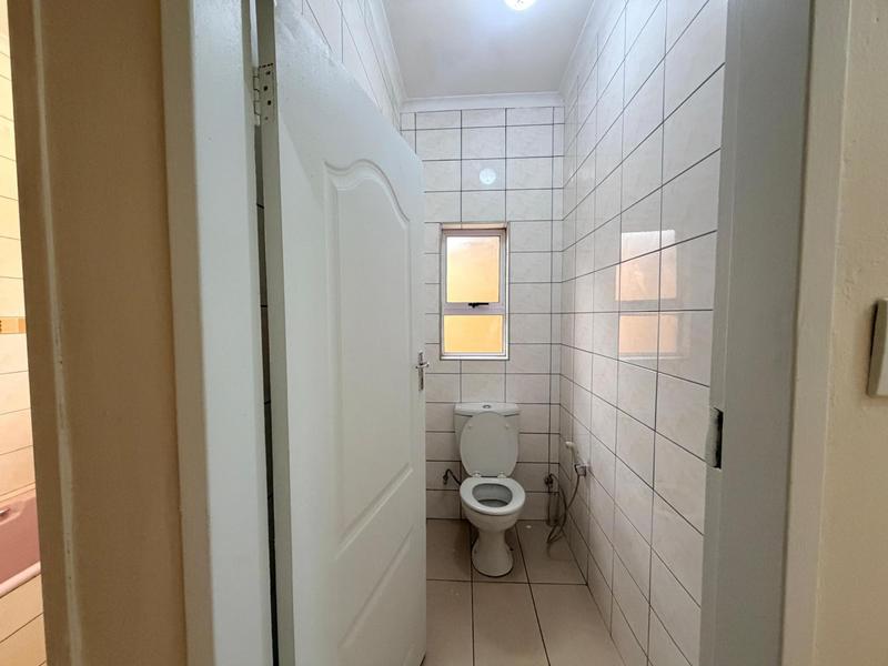 2 Bedroom Property for Sale in Laudium Gauteng