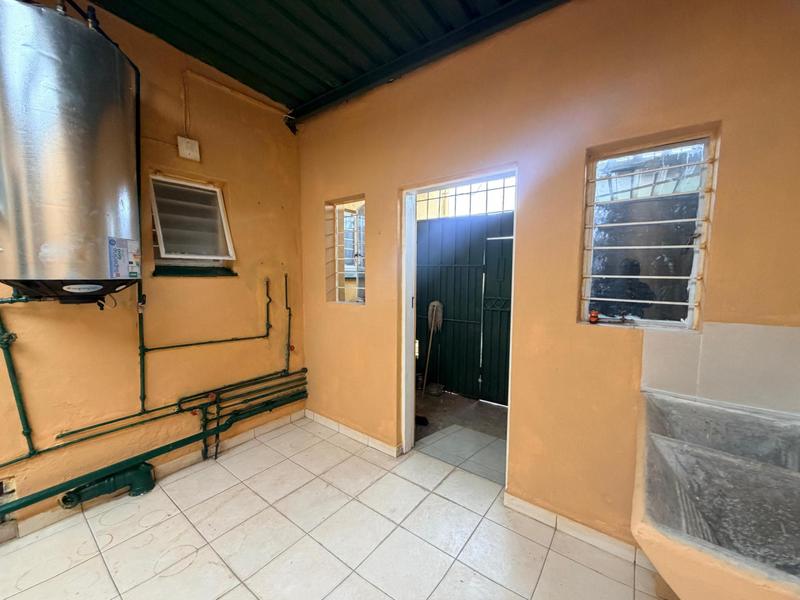 2 Bedroom Property for Sale in Laudium Gauteng
