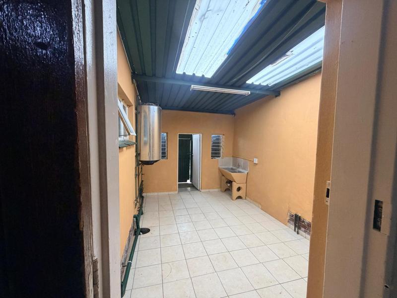 2 Bedroom Property for Sale in Laudium Gauteng