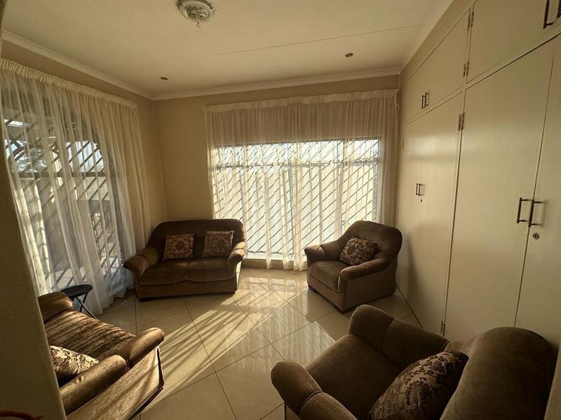 4 Bedroom Property for Sale in Erasmia Gauteng
