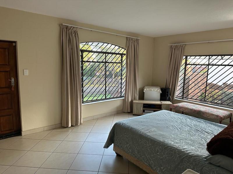 4 Bedroom Property for Sale in Erasmia Gauteng