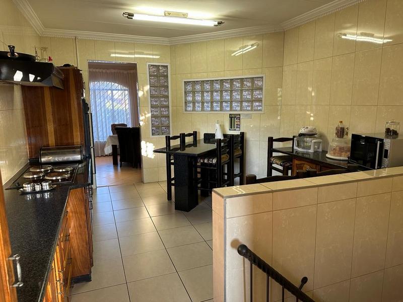 4 Bedroom Property for Sale in Erasmia Gauteng