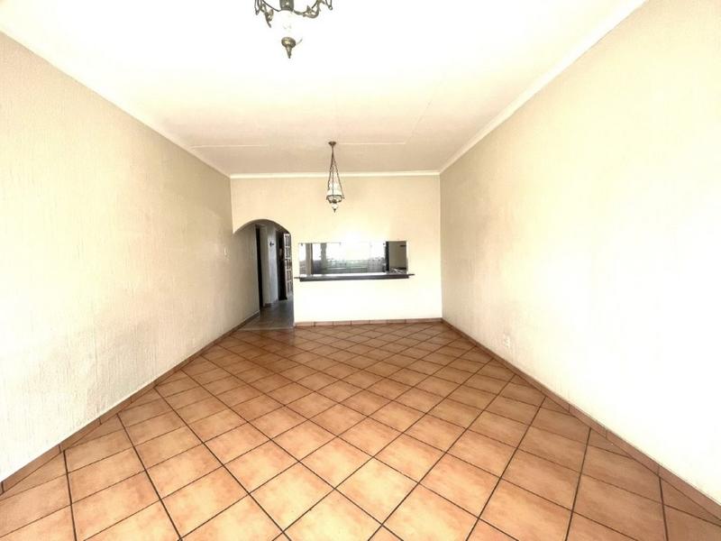 2 Bedroom Property for Sale in New Redruth Gauteng