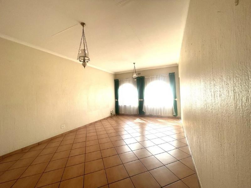 2 Bedroom Property for Sale in New Redruth Gauteng
