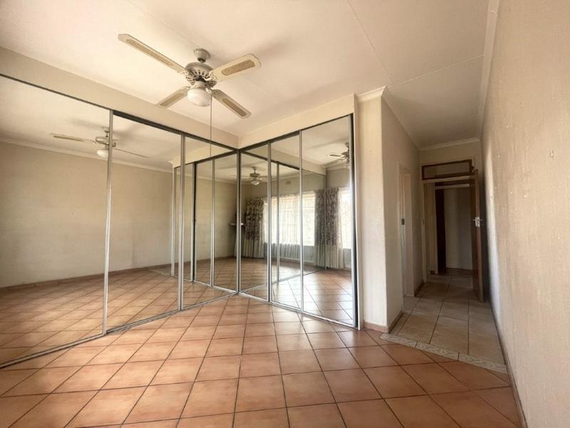 2 Bedroom Property for Sale in New Redruth Gauteng