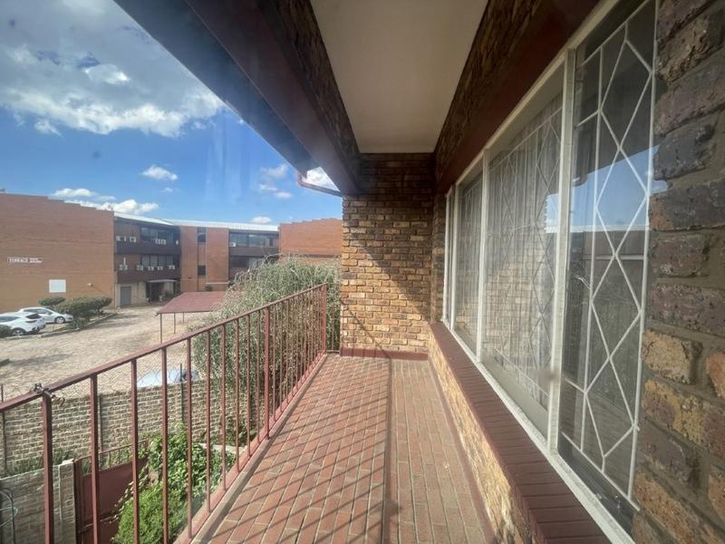 2 Bedroom Property for Sale in New Redruth Gauteng