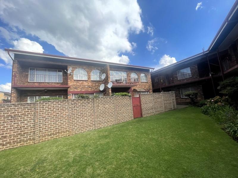 2 Bedroom Property for Sale in New Redruth Gauteng
