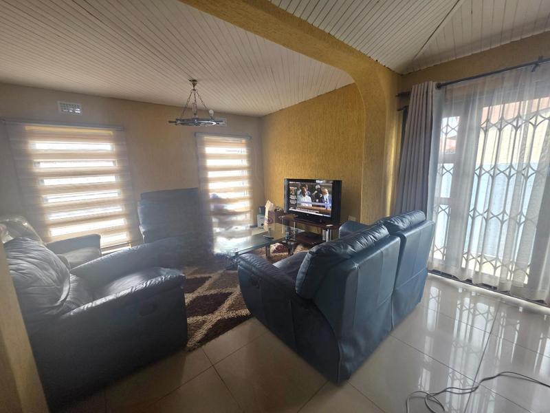 4 Bedroom Property for Sale in Tokoza Gauteng