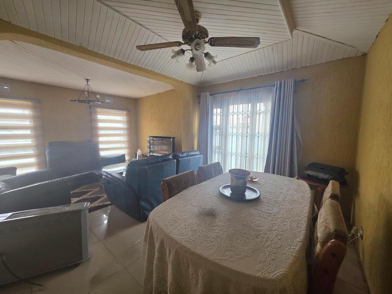 4 Bedroom Property for Sale in Tokoza Gauteng