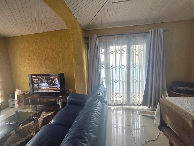 4 Bedroom Property for Sale in Tokoza Gauteng