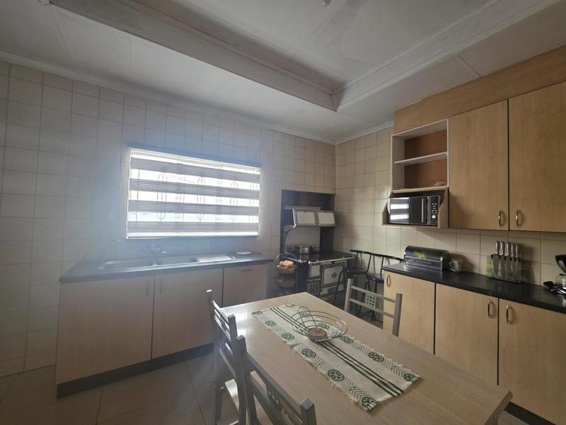 4 Bedroom Property for Sale in Tokoza Gauteng