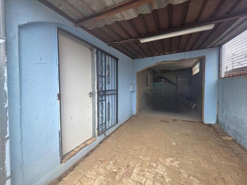 4 Bedroom Property for Sale in Tokoza Gauteng