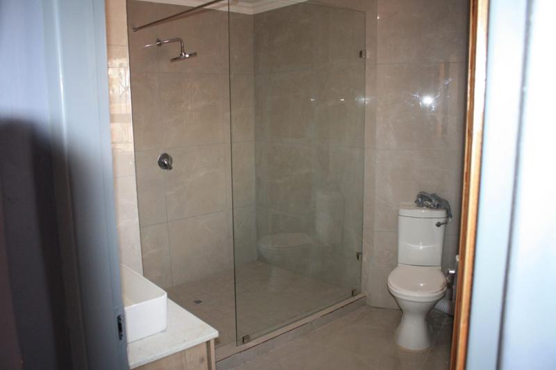 To Let 3 Bedroom Property for Rent in Clayville Gauteng