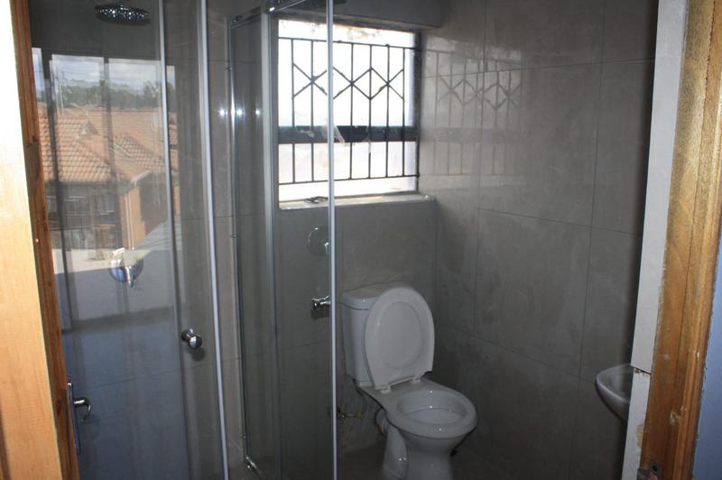 To Let 1 Bedroom Property for Rent in Clayville Gauteng