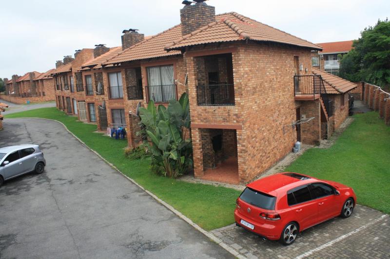 2 Bedroom Property for Sale in Edleen Gauteng