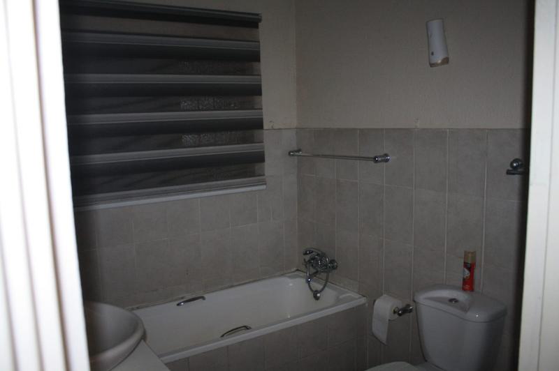 2 Bedroom Property for Sale in Edleen Gauteng