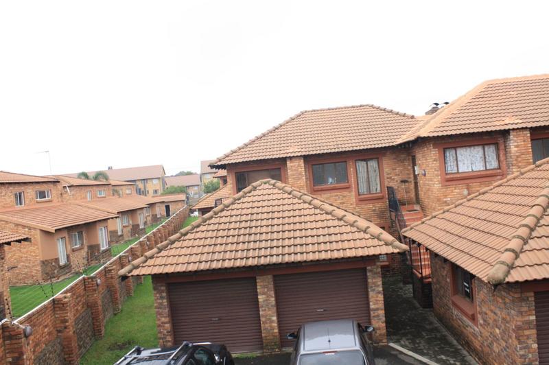 2 Bedroom Property for Sale in Edleen Gauteng